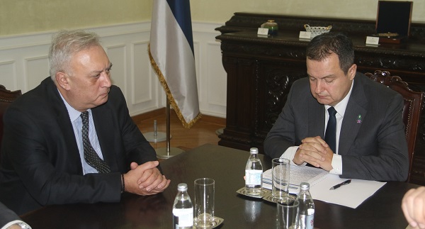 Εθιμοτυπική συνάντηση του Έλληνα Πρέσβη στη Σερβία κ. Γιώργου Διακοφωτάκη με τον Υπουργό Εξωτερικών της Σερβίας κ. Ivica Dačić